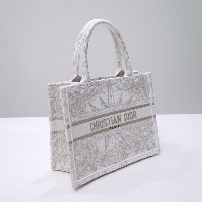 디올 골드 북토트