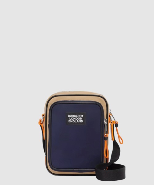 버버리 스몰 크로스 바디백 80300871