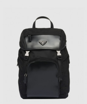 프라다 광택 레더 백팩 2VZ135