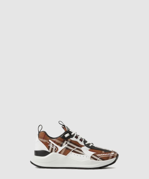 버버리 레더 체크 스니커즈 80642821