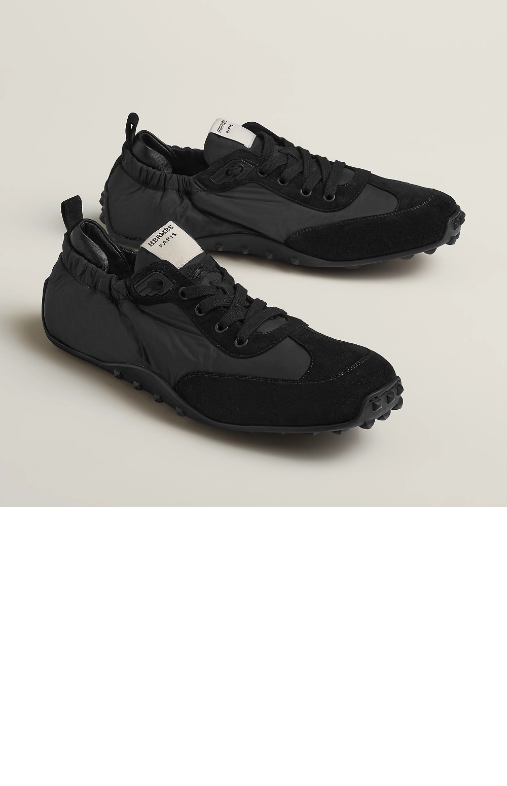 에르메스 스니커즈로