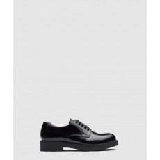 프라다 브러시드 레더 더피 슈즈 2EE345