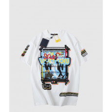 루이비통 로고 프린트 반팔