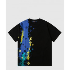 루이비통 로고 프린트 반팔