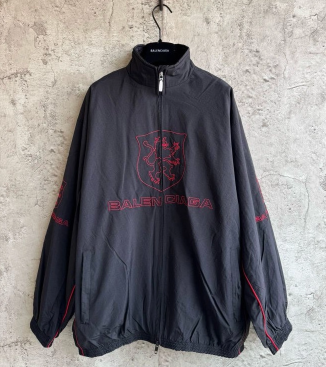 발렌시아가 바람막이 2025 신상