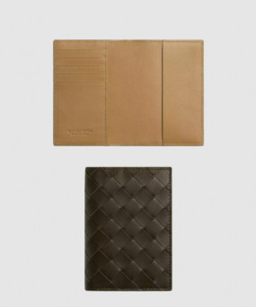 보테가베네타 인트레치아토 여권 케이스 749441