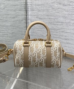 디올 그루브 토트백 16