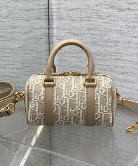 디올 그루브 토트백 16