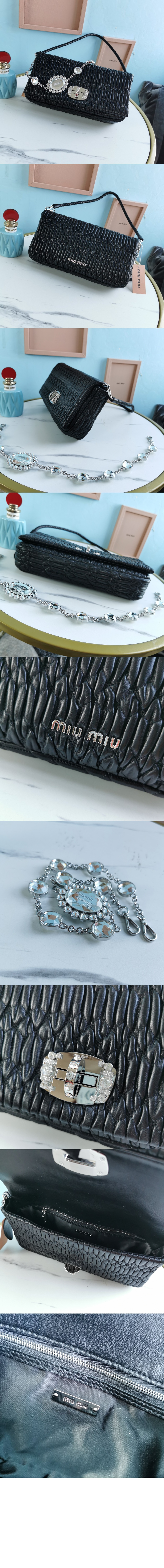 미우미우 아이코닉 크리스털 가죽백 5BD233