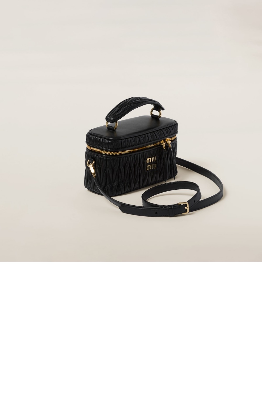 미우미우 마테라쎄 나파 가죽 숄더백 5BH226