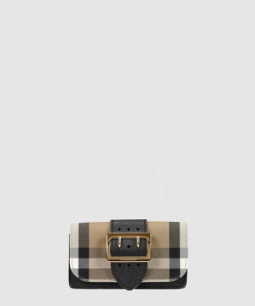 버버리 버클 크로스 바디백 40224601