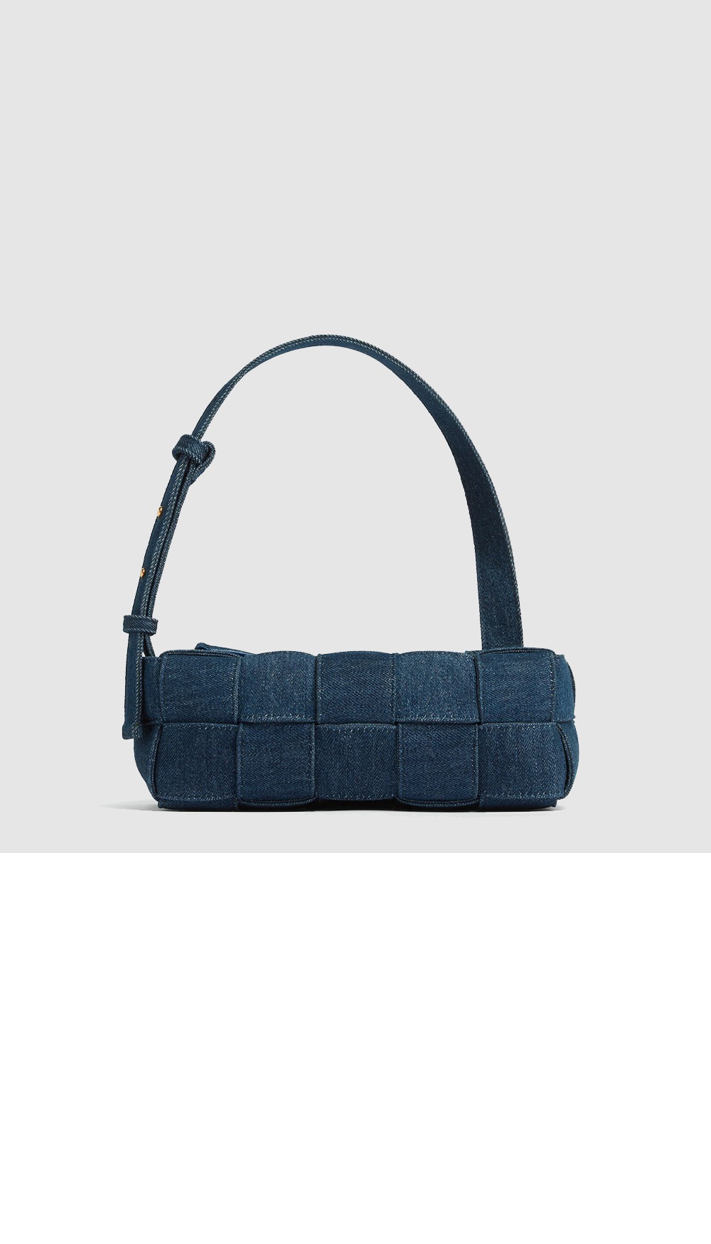 보테가베네타 데님 브릭 카세트백 751427