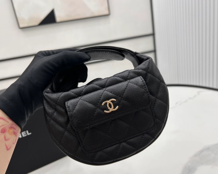 샤넬 23B 파우치 호보백 AP3095 16x16x5.5cm