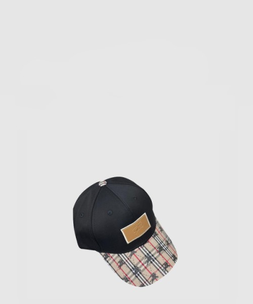 버버리 베이스볼 캡 8015355