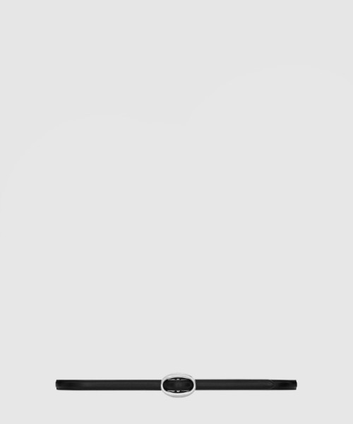 생로랑 부드러운 가죽 소재의 타원형 버클 슬림 벨트 756409