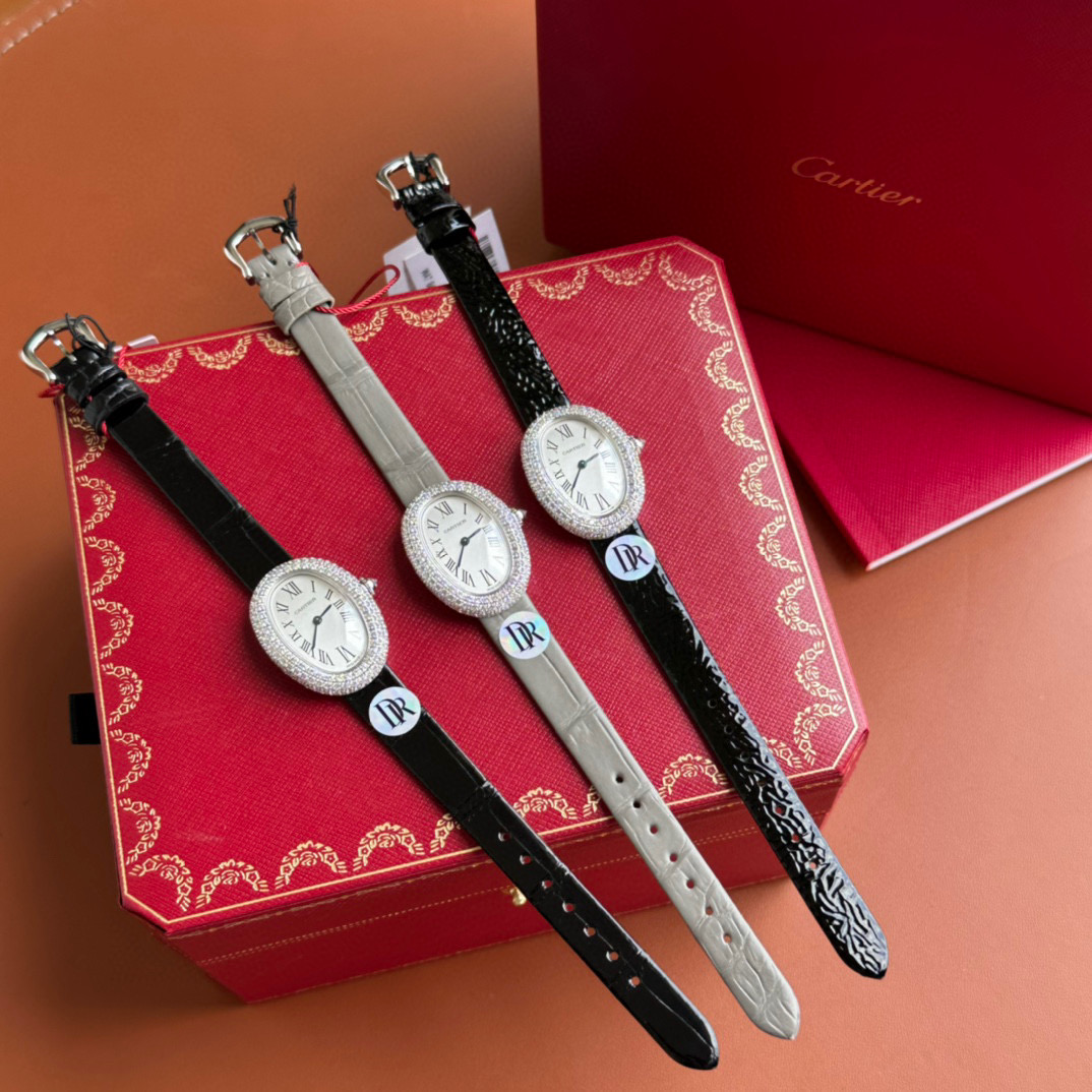 까르띠에 베누아 스몰 25MM 사이즈 다이아 버전