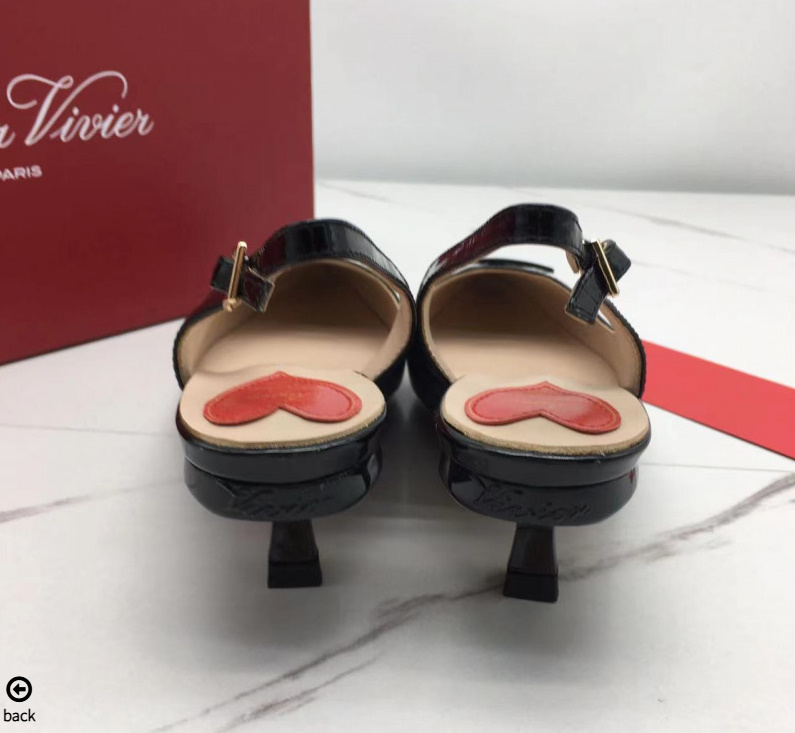 로저비비에 래커버클 페이턴트 레더 슬링백힐