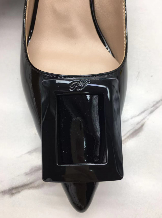 로저비비에 래커버클 페이턴트 레더 슬링백힐