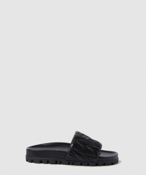 미우미우 마테라쎄 나파 가죽 슬라이드 5XX601