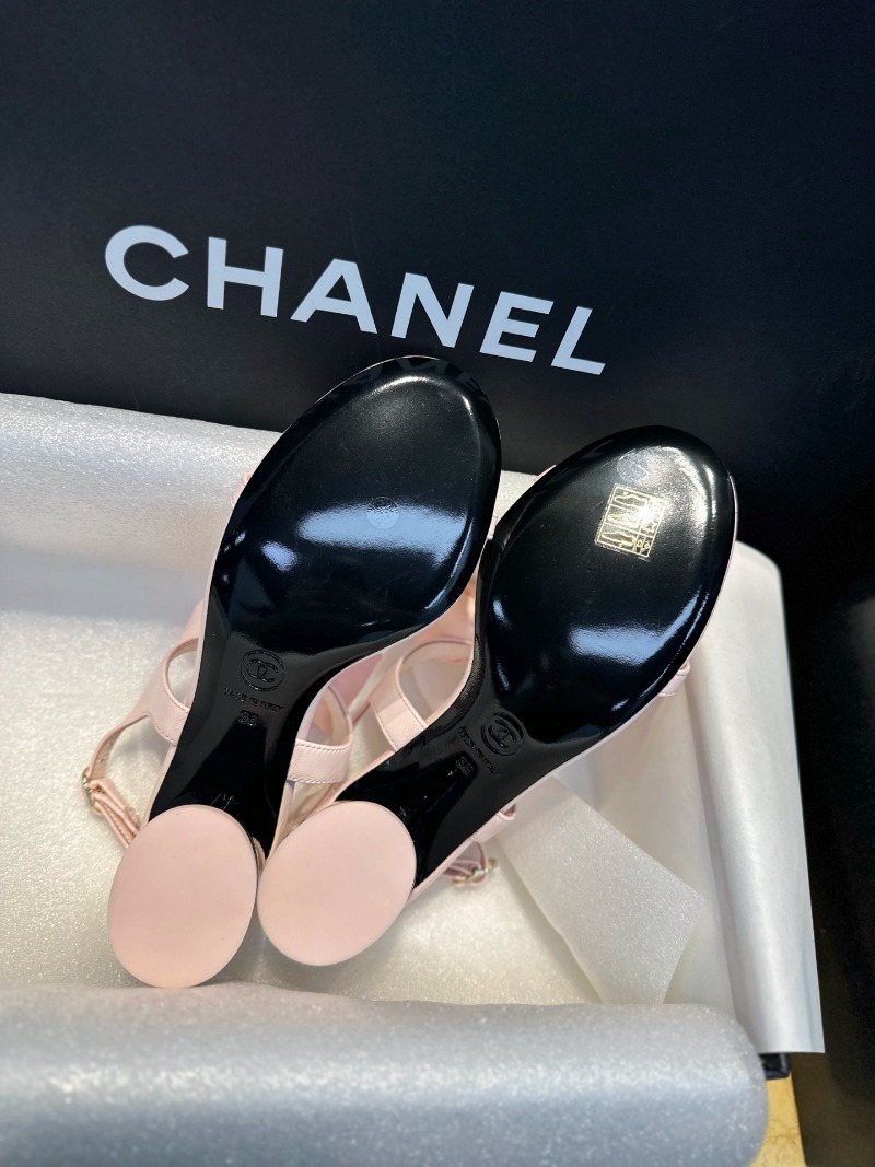 샤넬 리본 스트랩 미들힐 핑크 샌들
