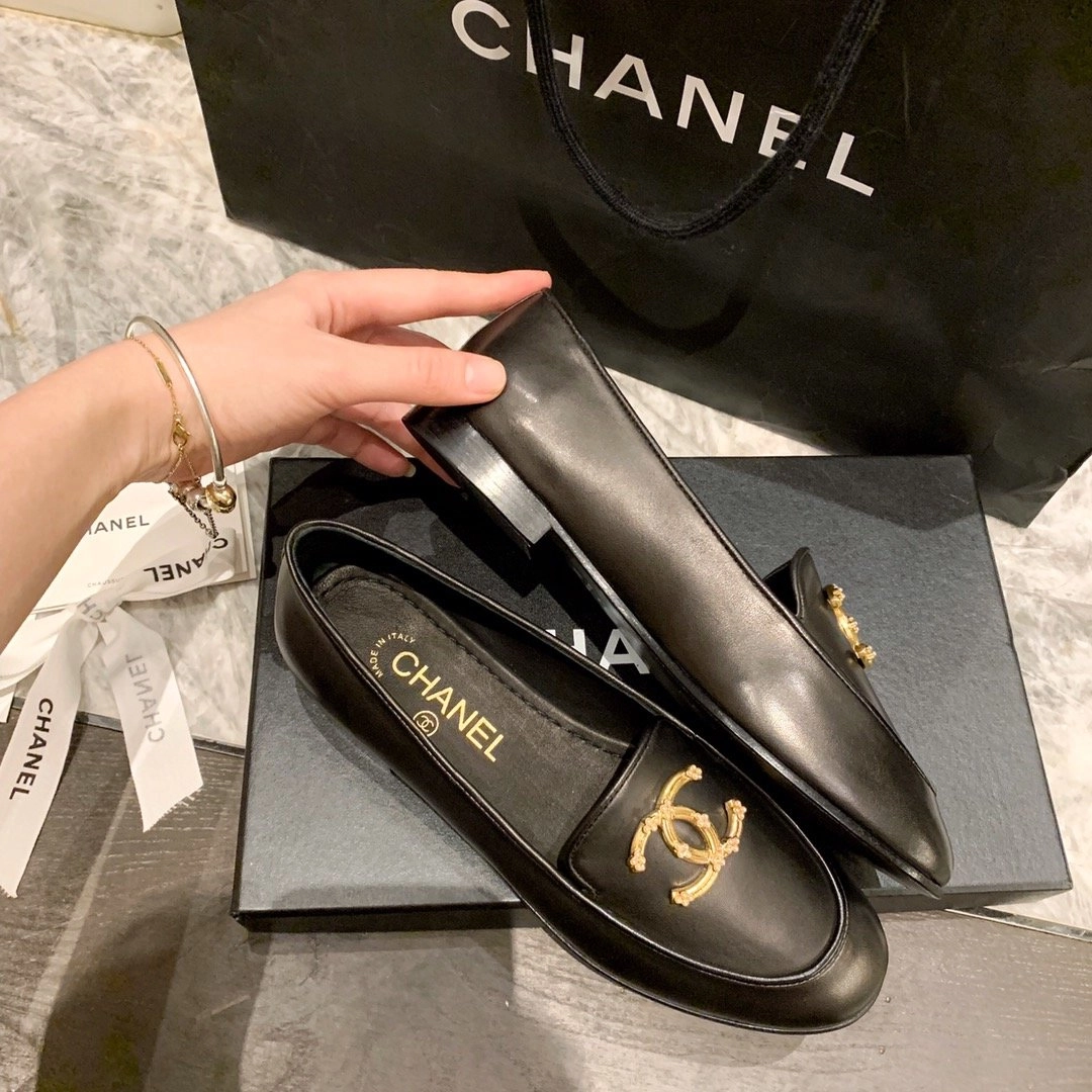 샤넬 CC 로고 로퍼