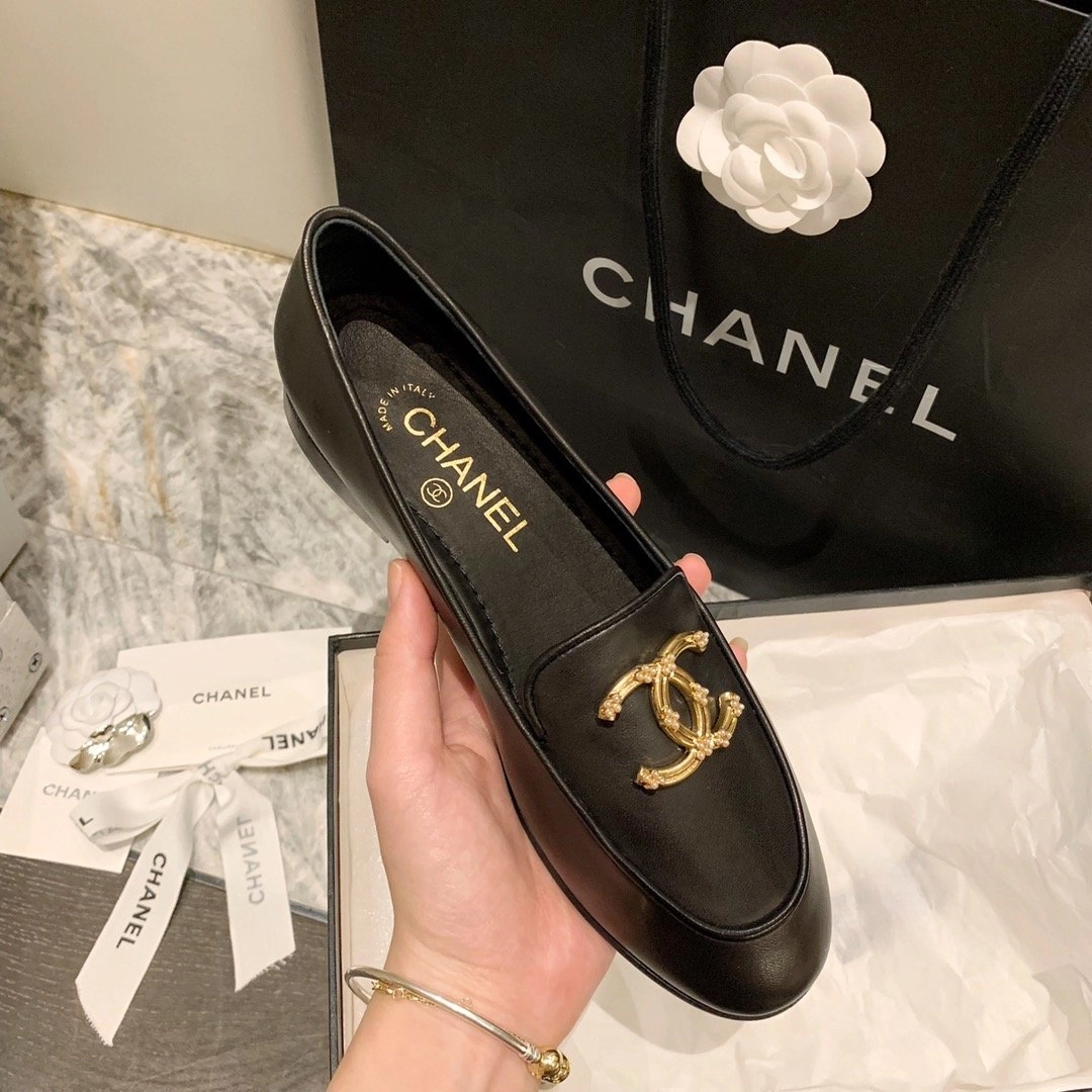 샤넬 CC 로고 로퍼