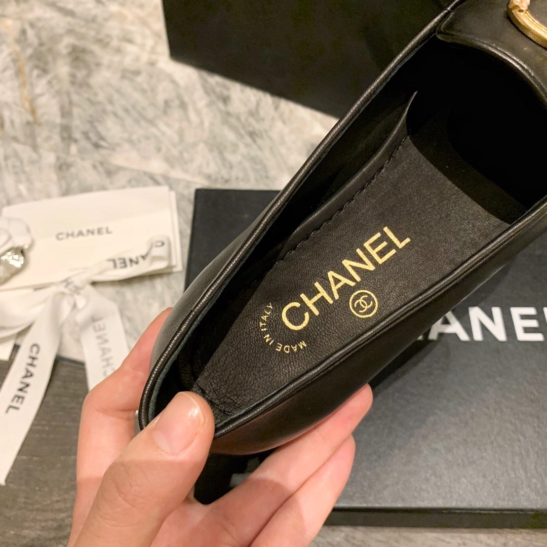 샤넬 CC 로고 로퍼