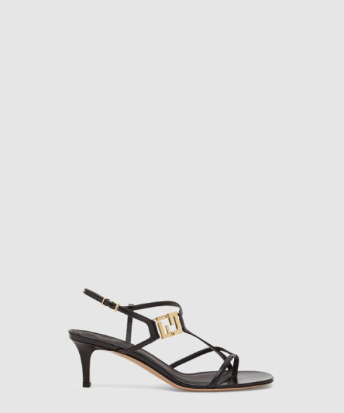 펜디 가죽 미디엄 힐 샌들 8X8537