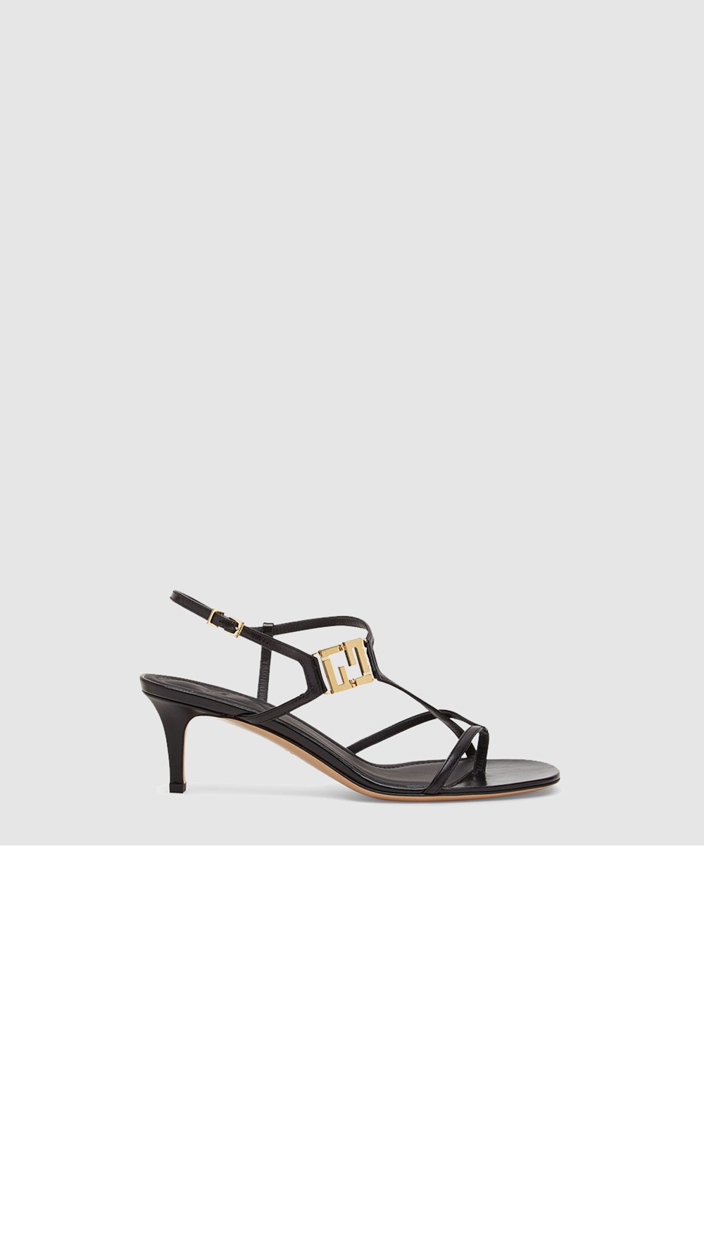 펜디 가죽 미디엄 힐 샌들 8X8537