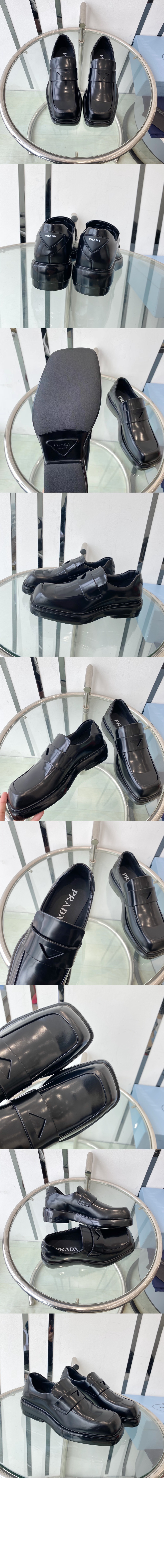 프라다 브러쉬드 가죽 로퍼 1D499N