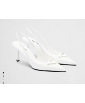 프라다 유광 슬링백 구두