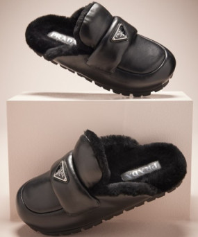 프라다 시어링 슬리퍼