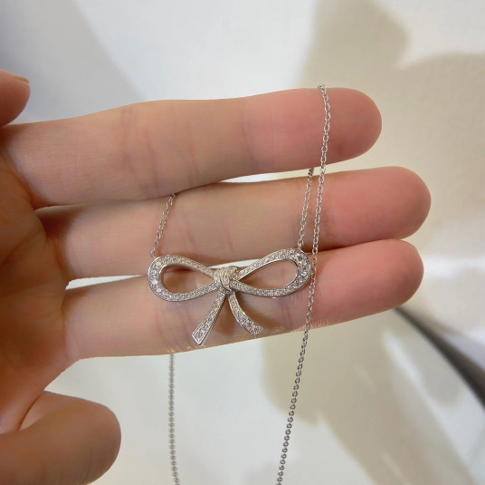 그라프 목걸이 (틸다의 보우)