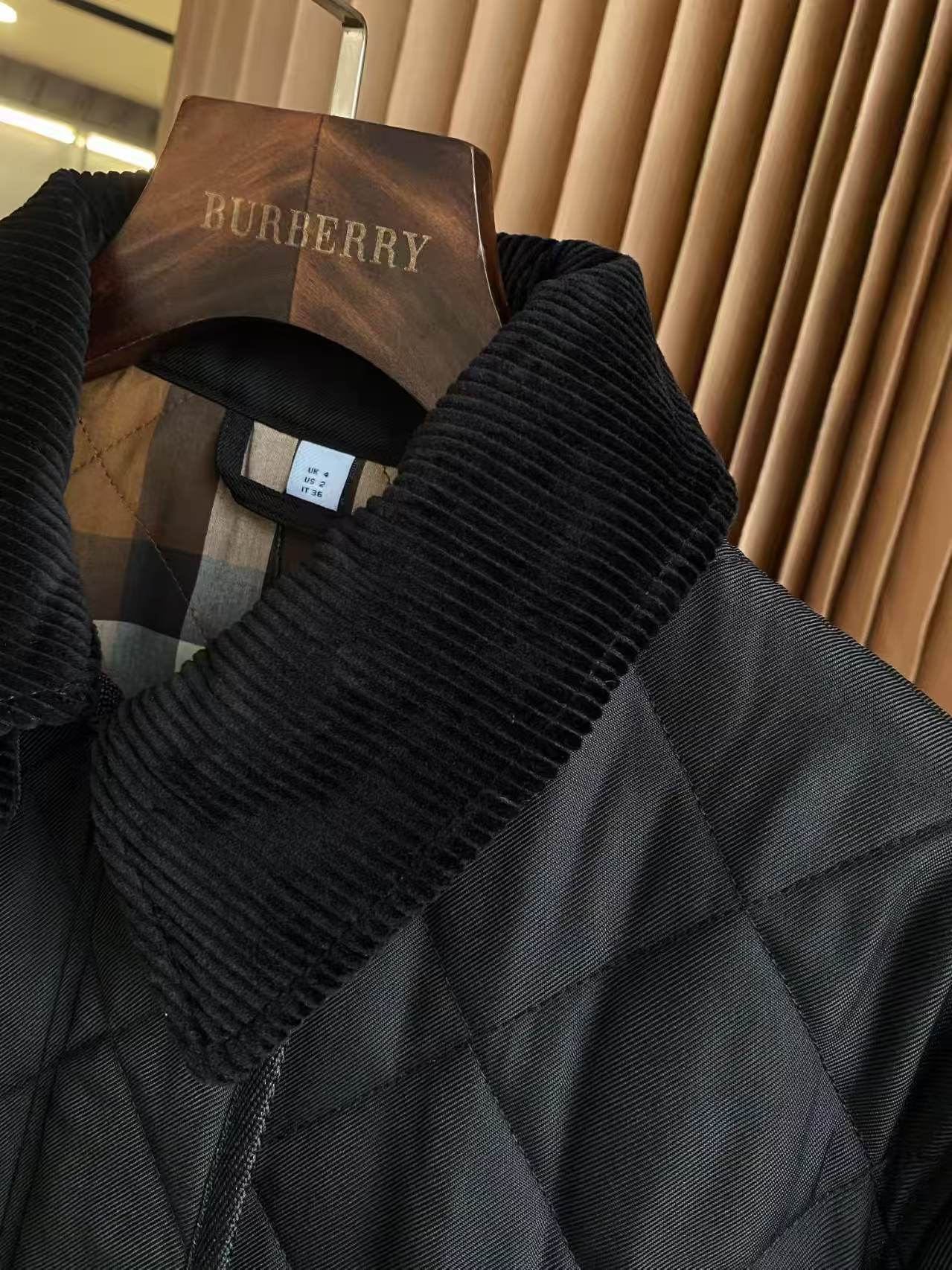 버버리 다이아몬드 퀄팅 숏 코트