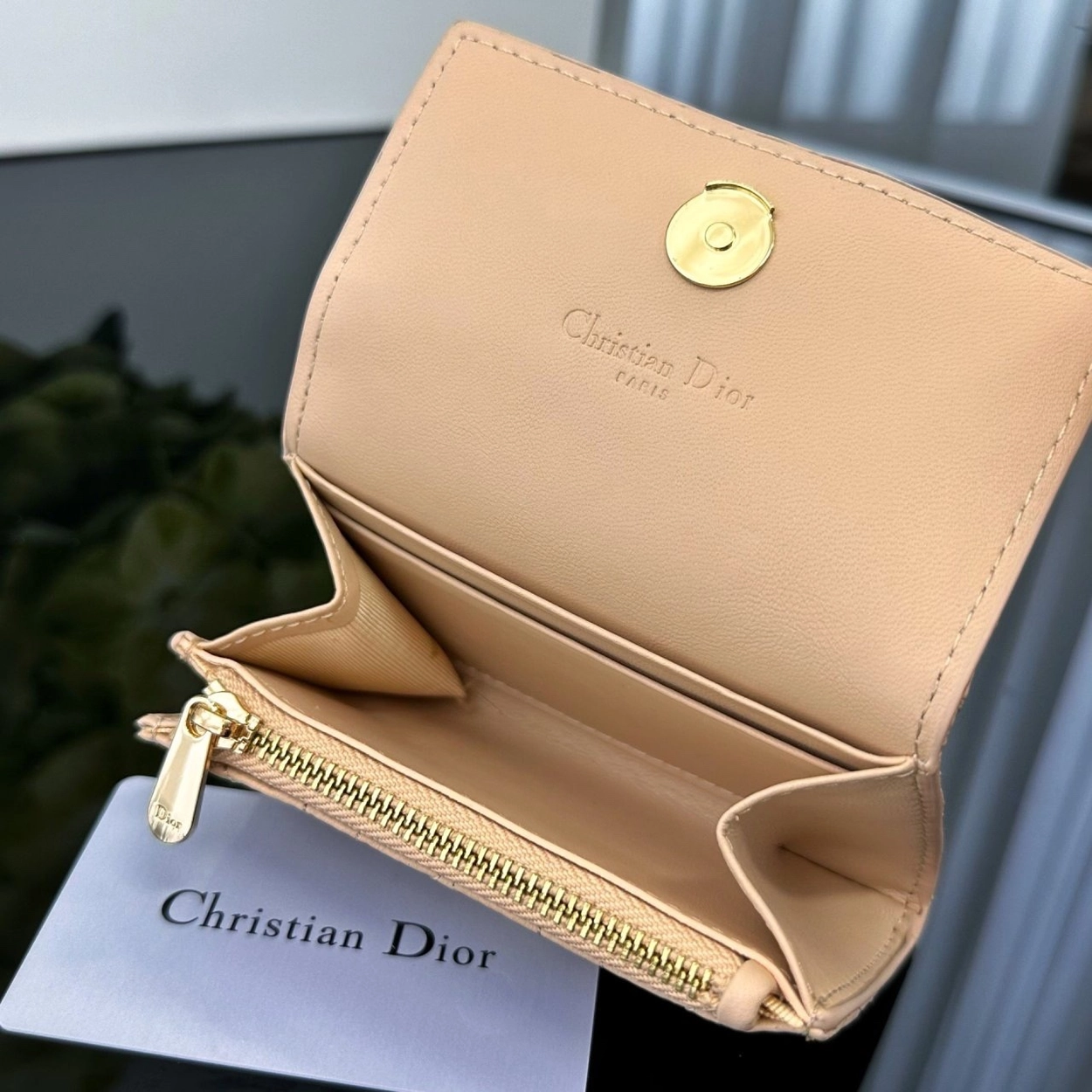 디올 졸리 글리신 월릿 베이지 11 X 7.5 X 2.5 CM