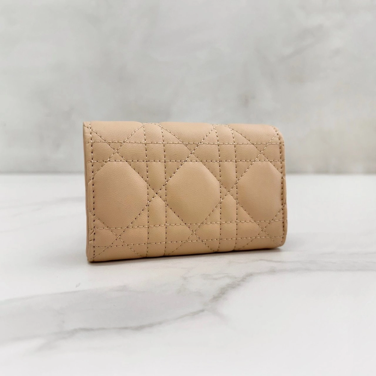 디올 졸리 글리신 월릿 베이지 11 X 7.5 X 2.5 CM