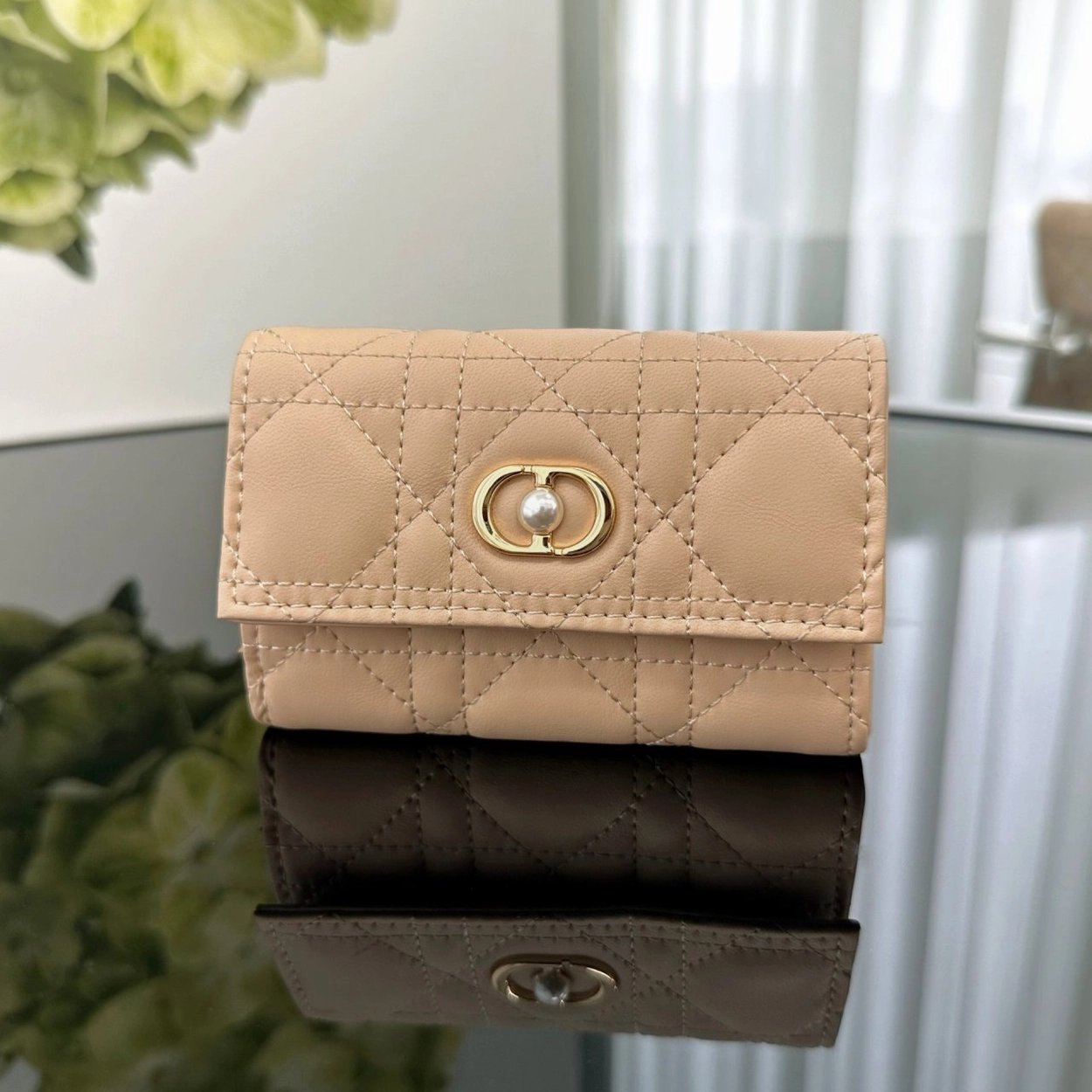 디올 졸리 글리신 월릿 베이지 11 X 7.5 X 2.5 CM