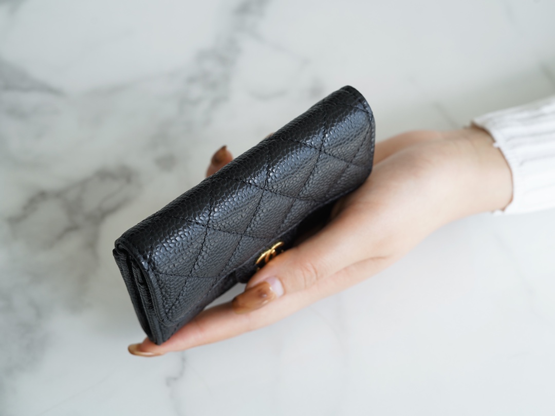 샤넬 클래식 똑딱이 카드슬립 카드지갑 캐비어 금장 AP0214