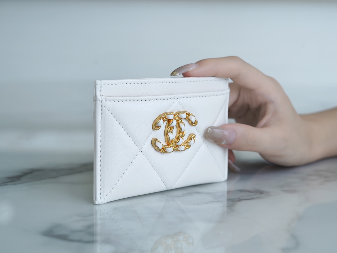 샤넬 카드 지갑 램스킨 금장 화이트 AP1167