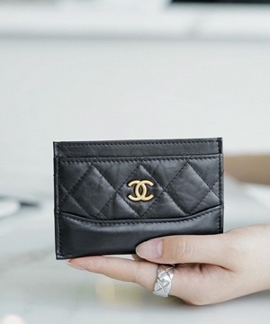 샤넬 가브리엘 카드 지갑 금장 A66310