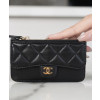 샤넬 클래식 플랫 지퍼 카드지갑 램스킨 금장 AP2570